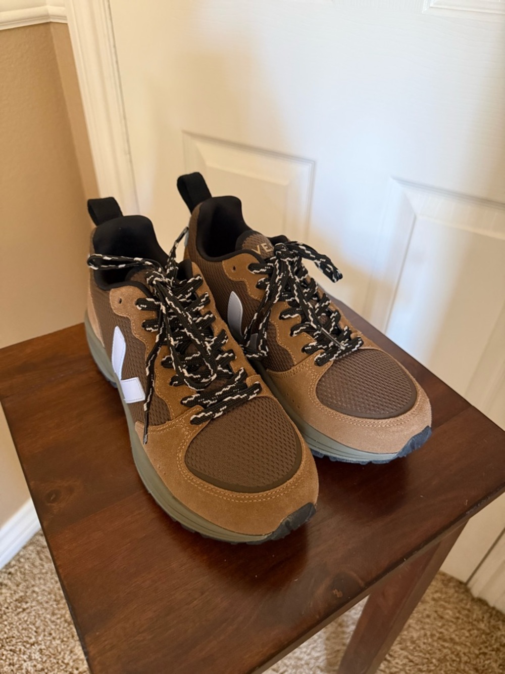 Veja Venturi II Alveomesh Eagle Swan size 7 - Picture 6 of 8